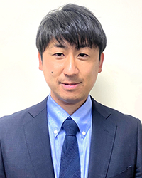石川 友康　氏